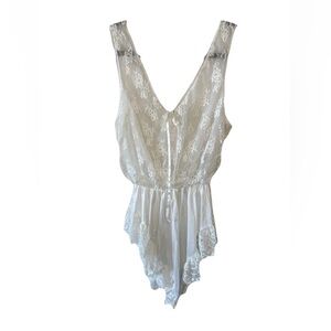 TOSCA Vintage White Lace Teddy Bodysuit Lingerie Large Sheer Nylon Made USA